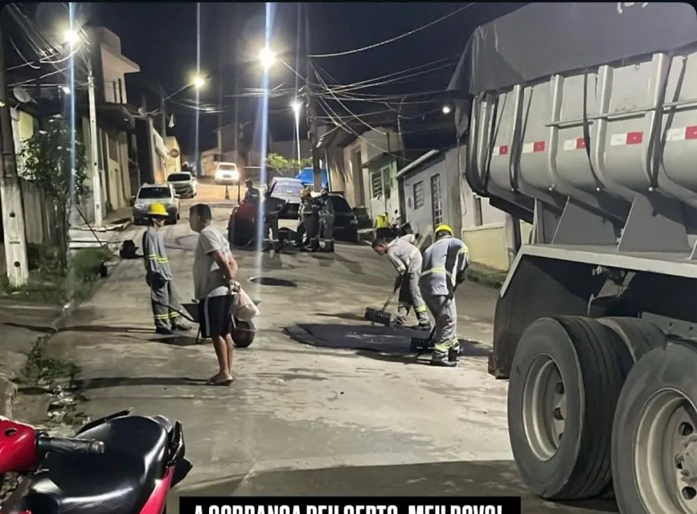 Após cobrança de Madson Monteiro, Conasa Águas do Sertão inicia reparos de buracos no bairro da Cafurna